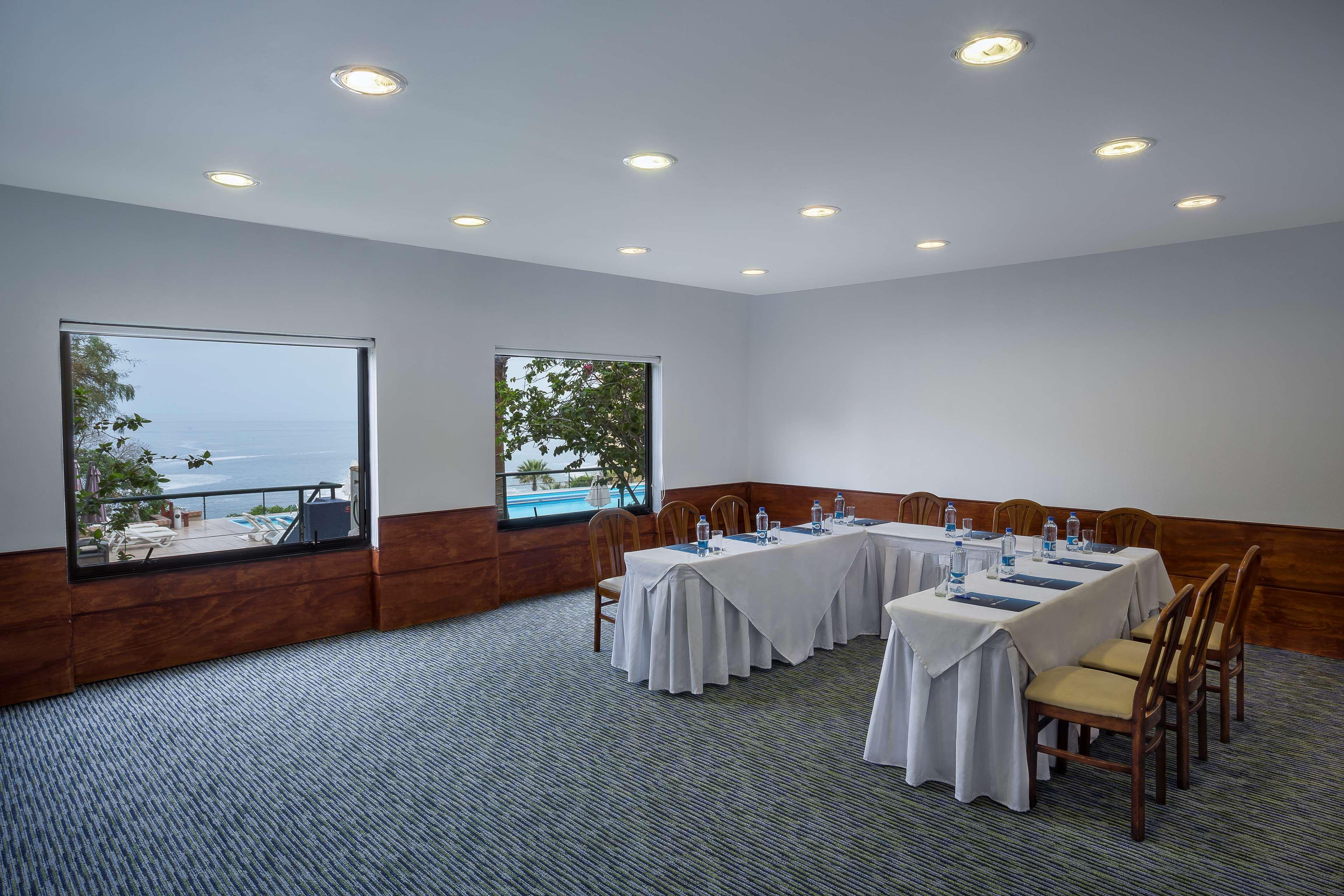 Nh Iquique Costa Hotel Exterior photo
