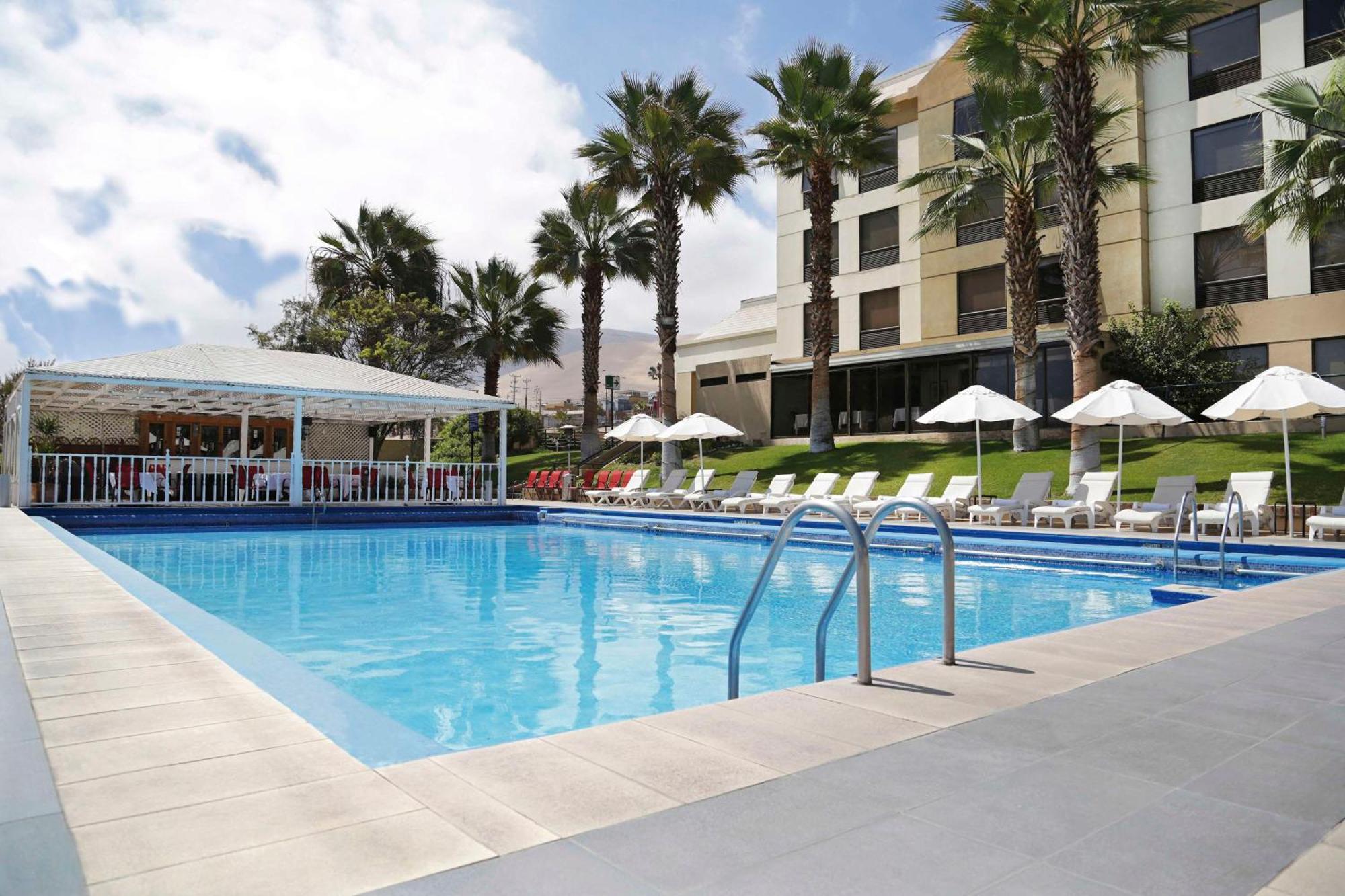 Nh Iquique Costa Hotel Exterior photo
