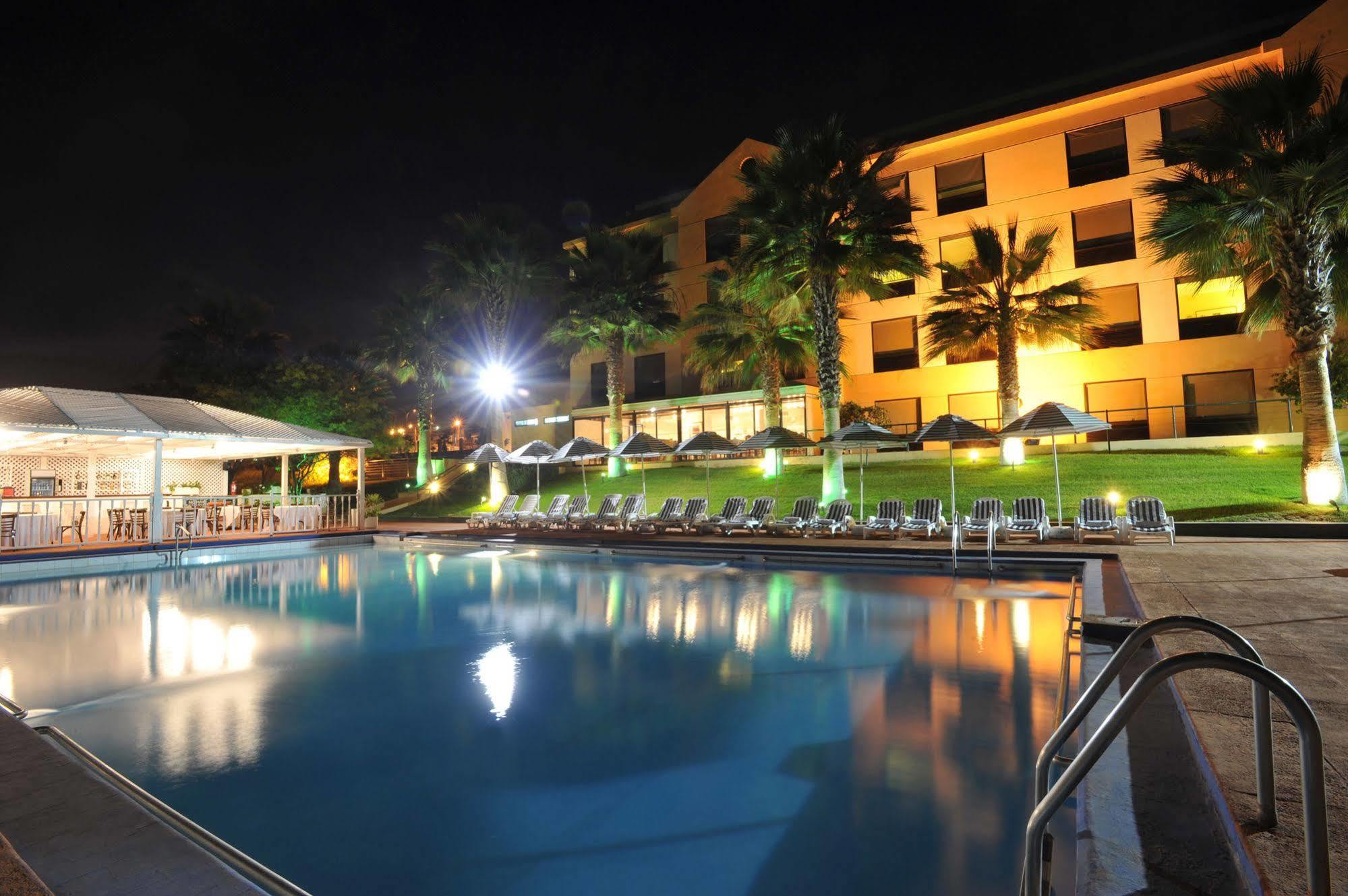 Nh Iquique Costa Hotel Exterior photo